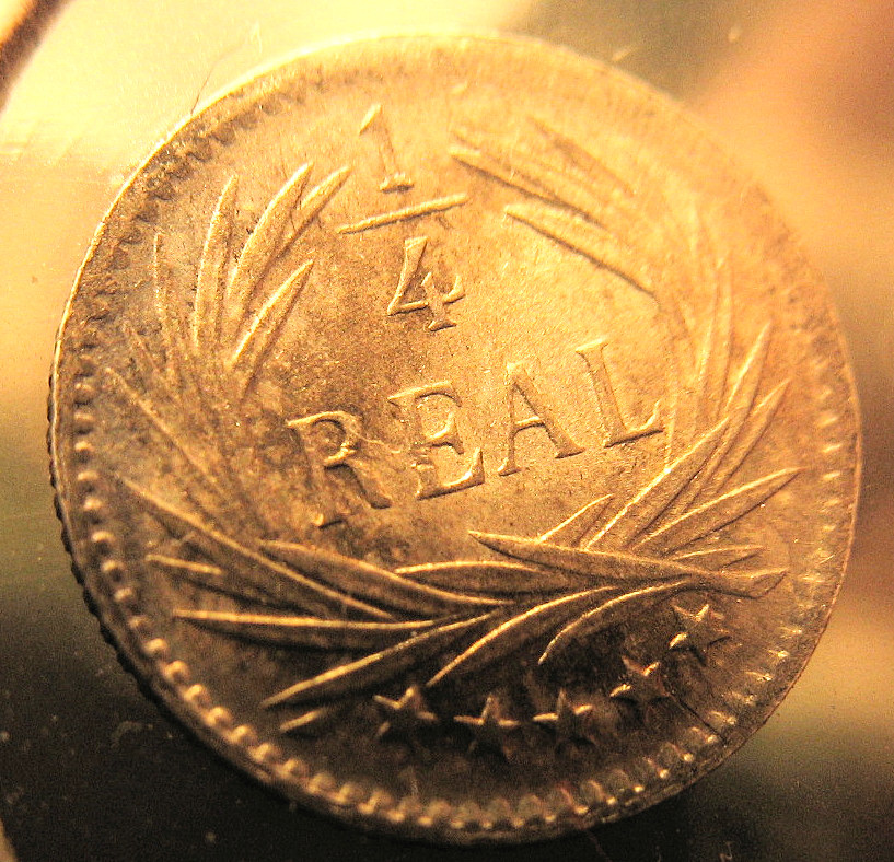 Volcanoes-On-Coins-From-Guatamala